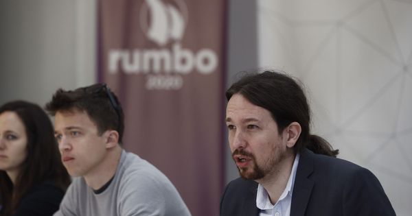 Foto: Errejón e Iglesias en la reunión de "Rumbo 2020". (Emilio Naranjo/Efe)