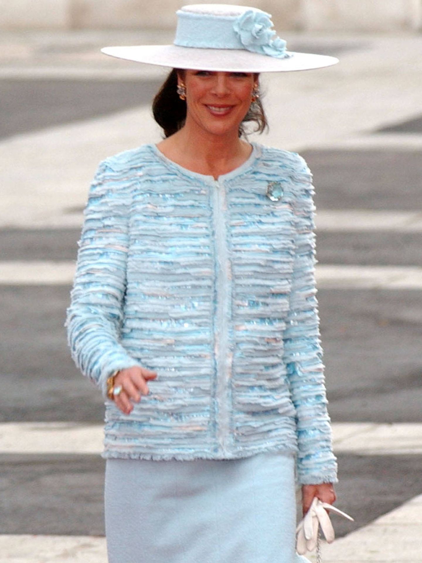 Carolina de Mónaco, acudiendo en solitario a la boda de los reyes Felipe y Letizia. (Getty)