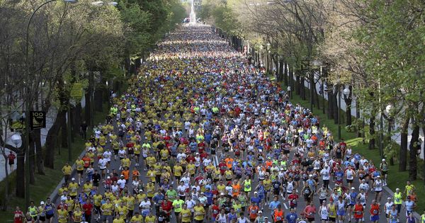 Foto: Participantes en la maratón de Madrid. (Efe)