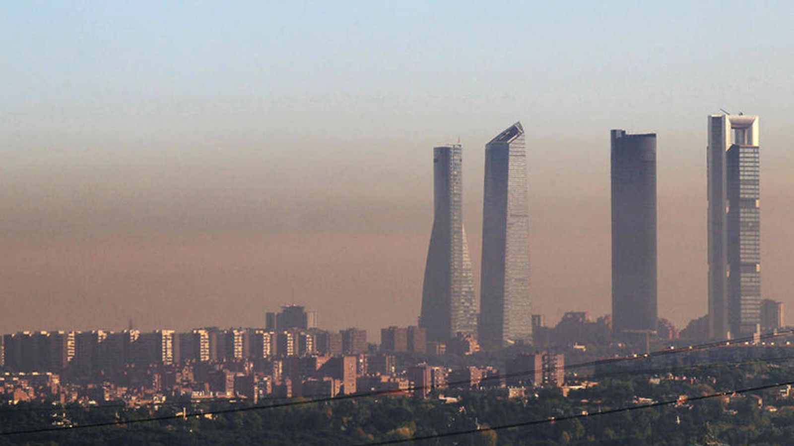 Foto:  Vista general de la capa de contaminación aérea de Madrid. (EFE)