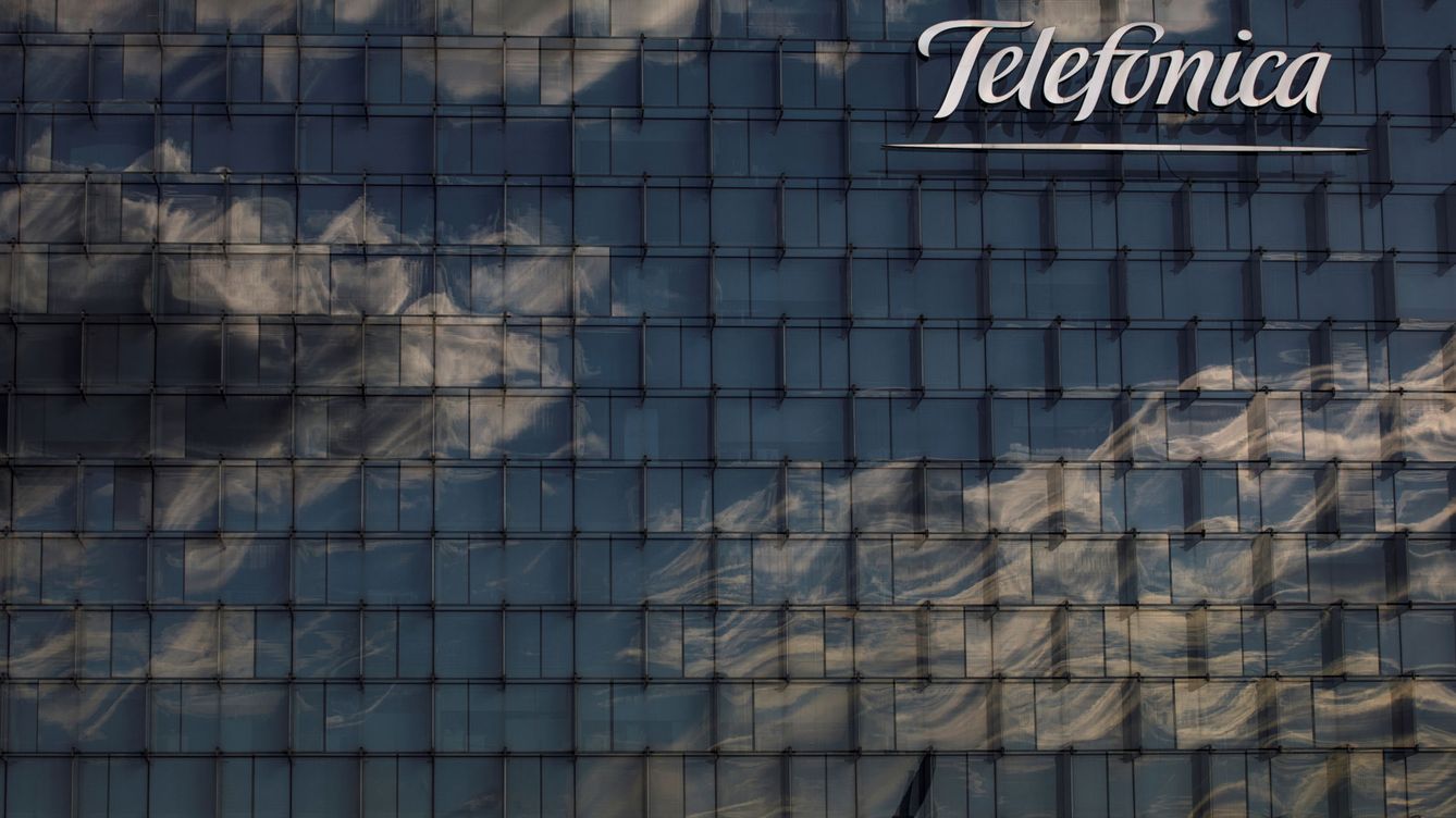 Sorpaso: Telefónica bate a Cellnex y recupera el trono de las telecos del Ibex