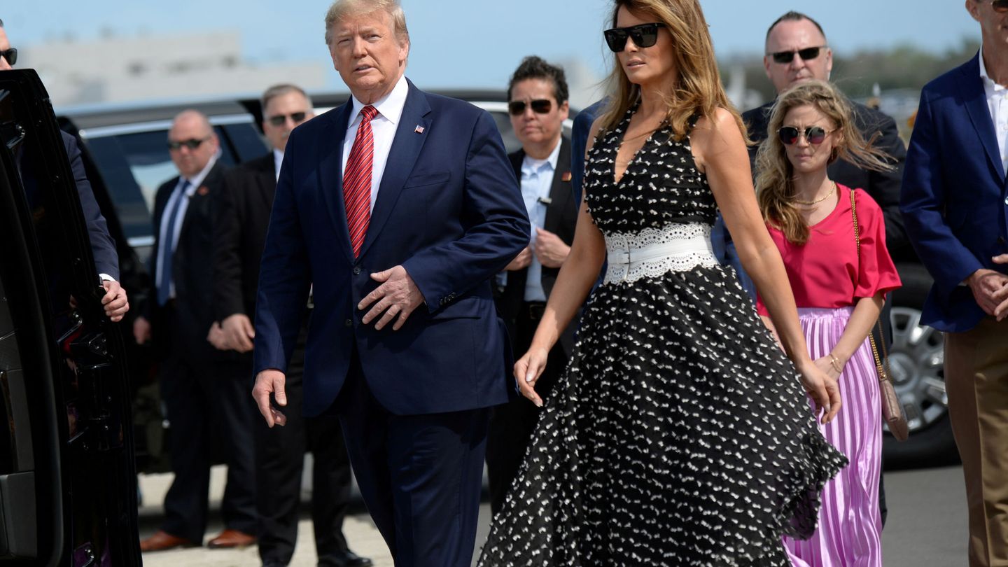 Donald Trump y Melania Trump, en Daytona. (Reuters)
