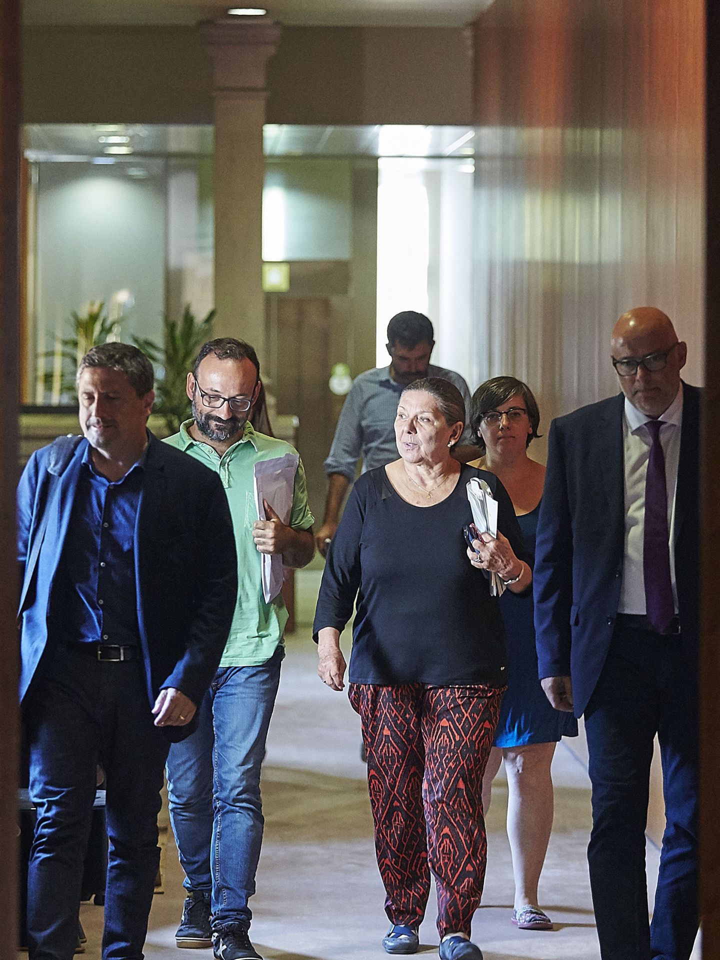 Gabriela Serra en los pasillos del Parlament. (EFE/Alejandro García)