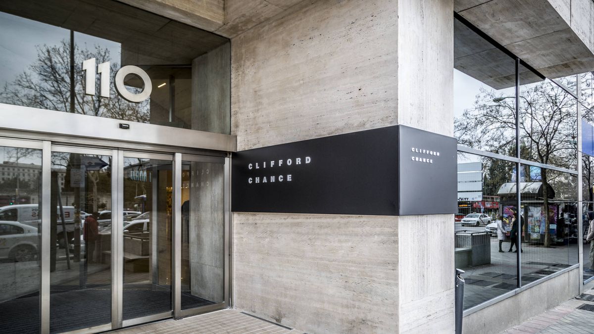 Clifford Chance Madrid reduce el peso de las horas facturables en su sistema de evaluación