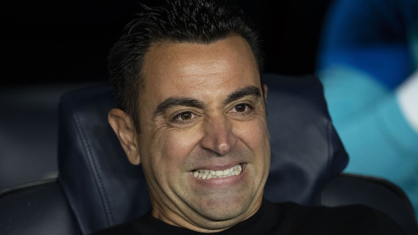 Xavi Hernández, con mala cara después del partido ante el Inter. (EFE/Alejandro García)