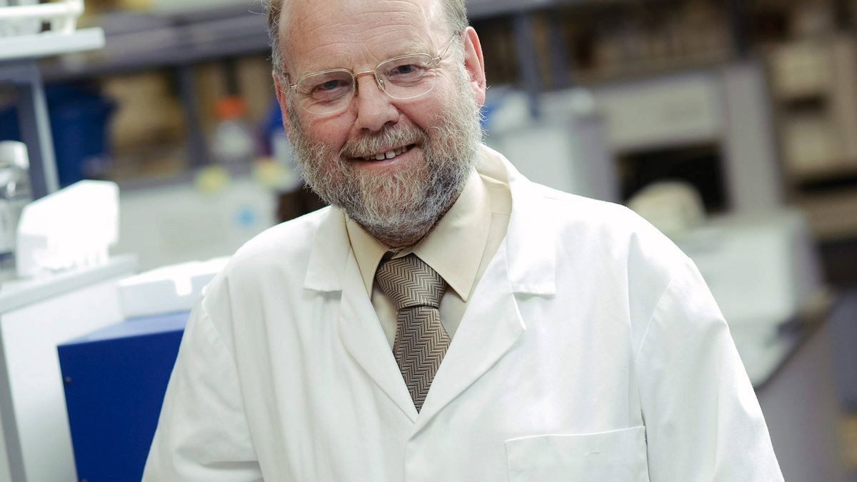 Muere el biólogo Ian Wilmut, 'padre' de la oveja Dolly, a los 79 años 