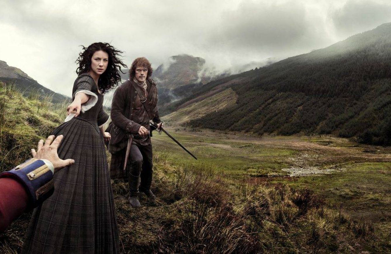 Imagen promocional de la primera temporada de 'Outlander'. (Movistar)