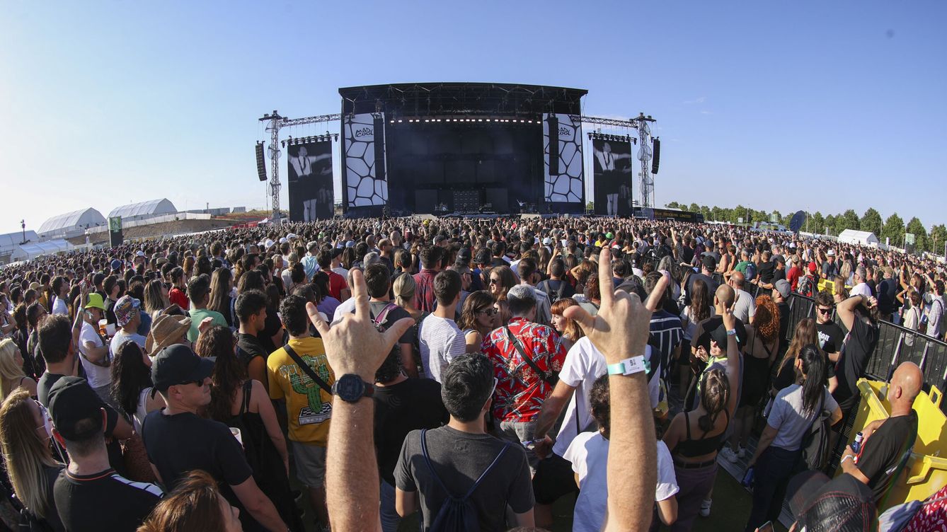 Foto: El público del festival MadCool, de Live Nation, en 2022. (EFE/Kiko Huesca)