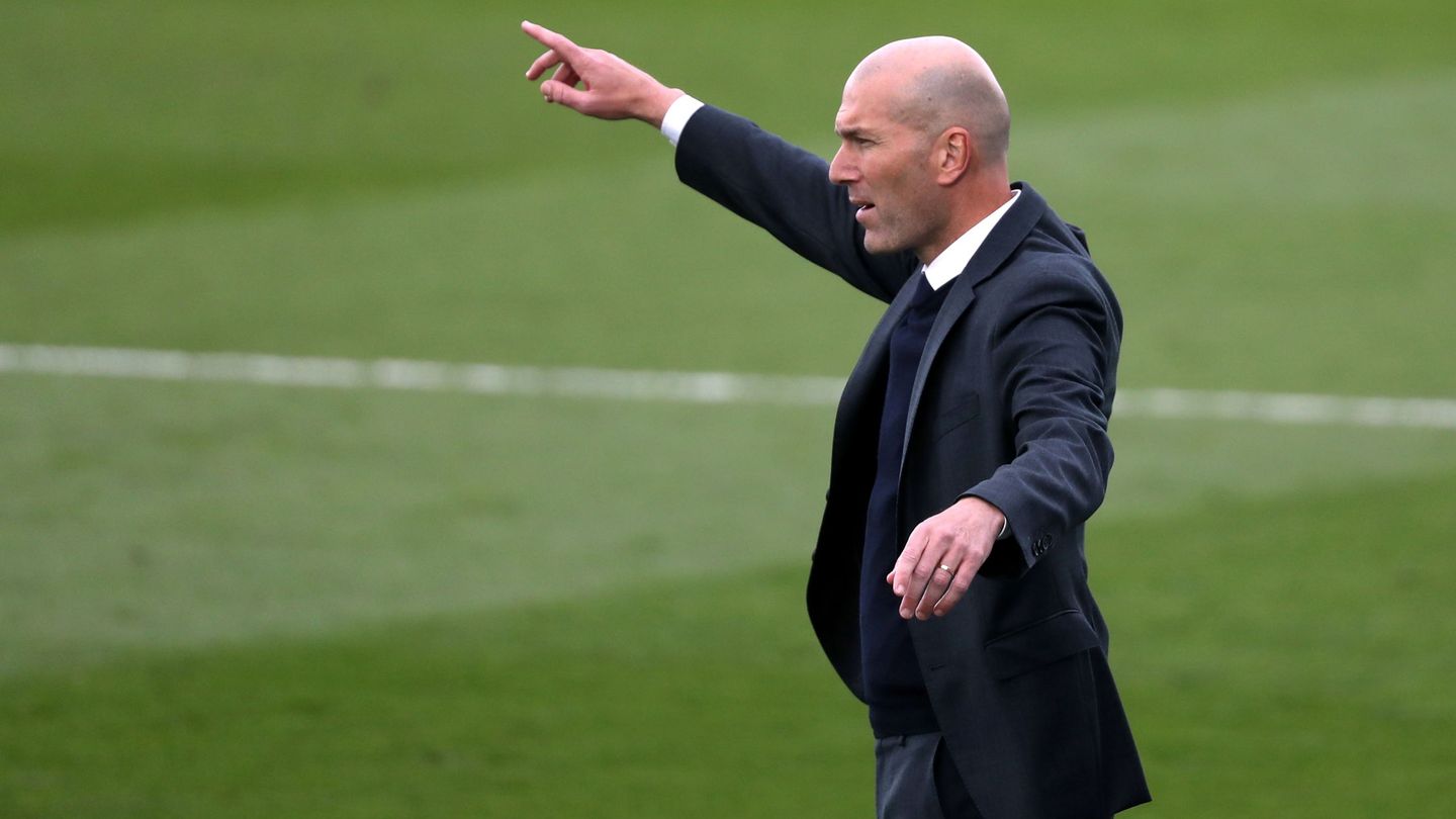 Zidane, en su etapa en el Madrid. (Reuters/Vincent West)