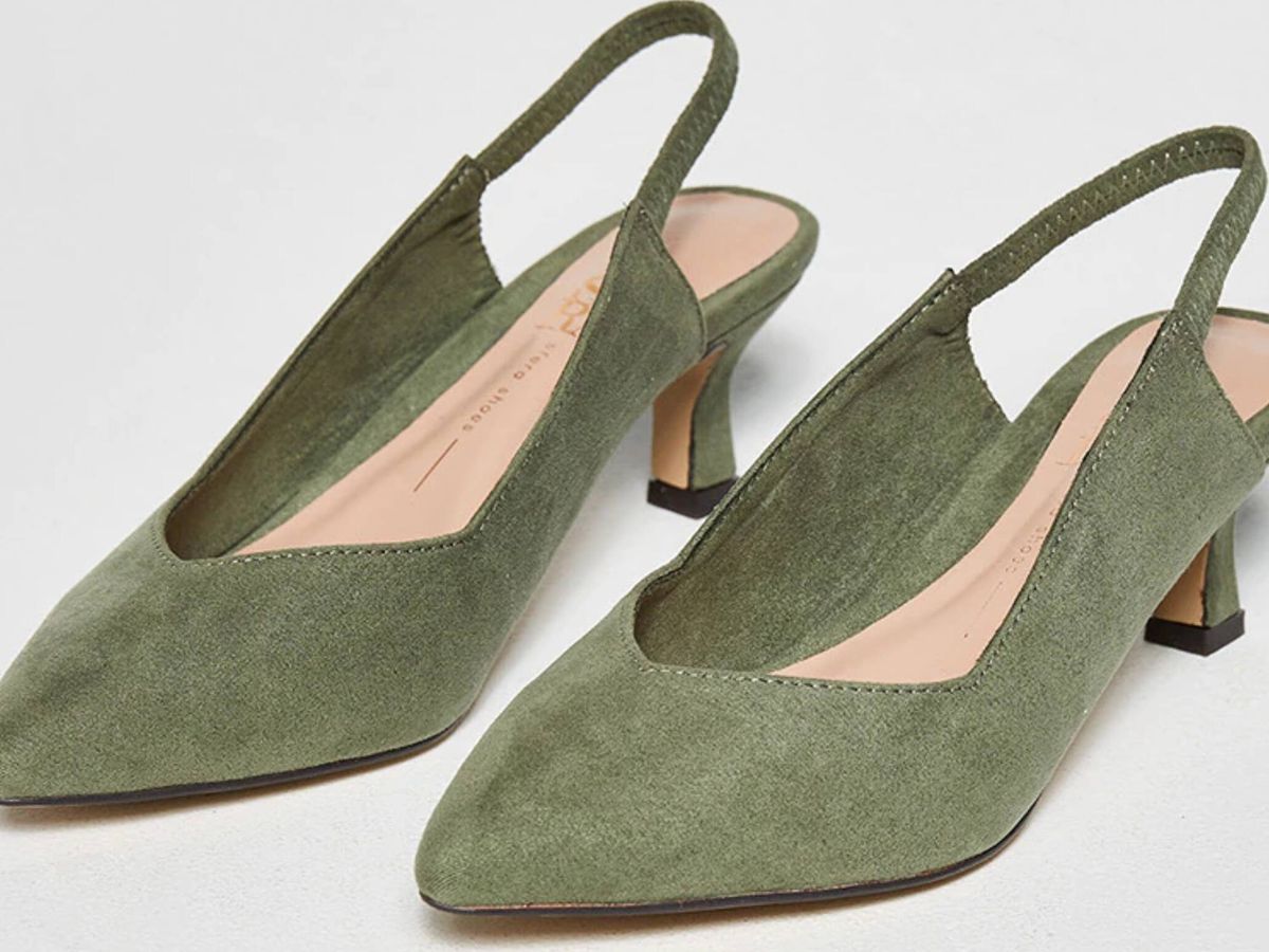 Foto: Unos zapatos de tacón bajo de Sfera, cómodos y trendy. (Sfera/Cortesía)