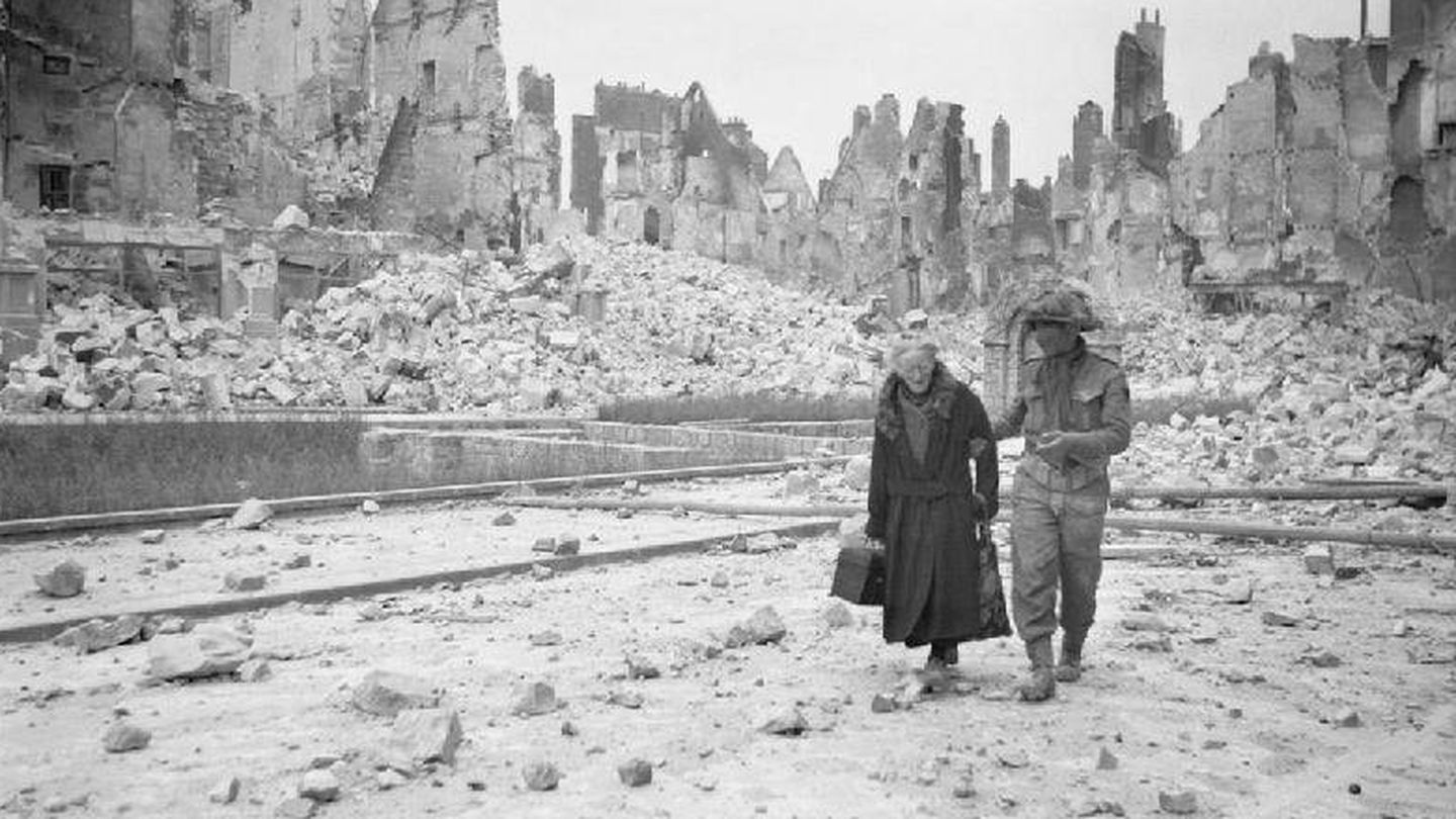 Caen, bombardeada en 1944